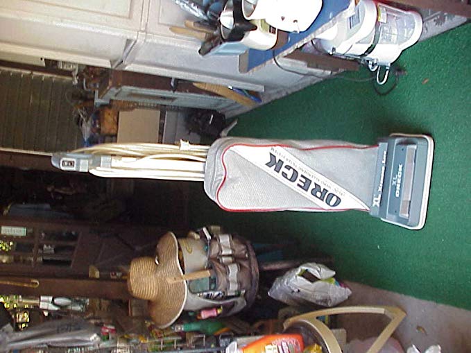 ORECK UPRIGHT VACUUM CLEANER XL9100 - PREOWNED